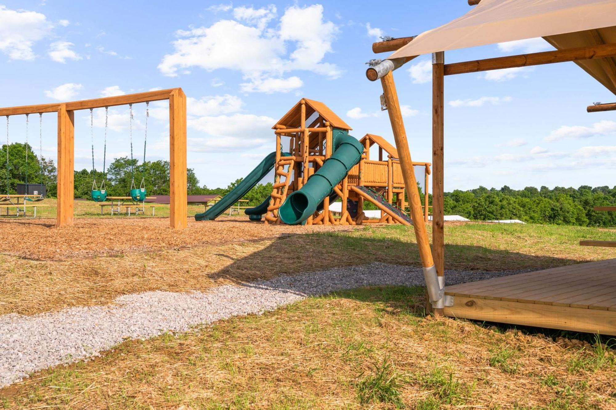 The Lodges At Eden Reserve - Cabins Near Ark ウィリアムズタウン エクステリア 写真