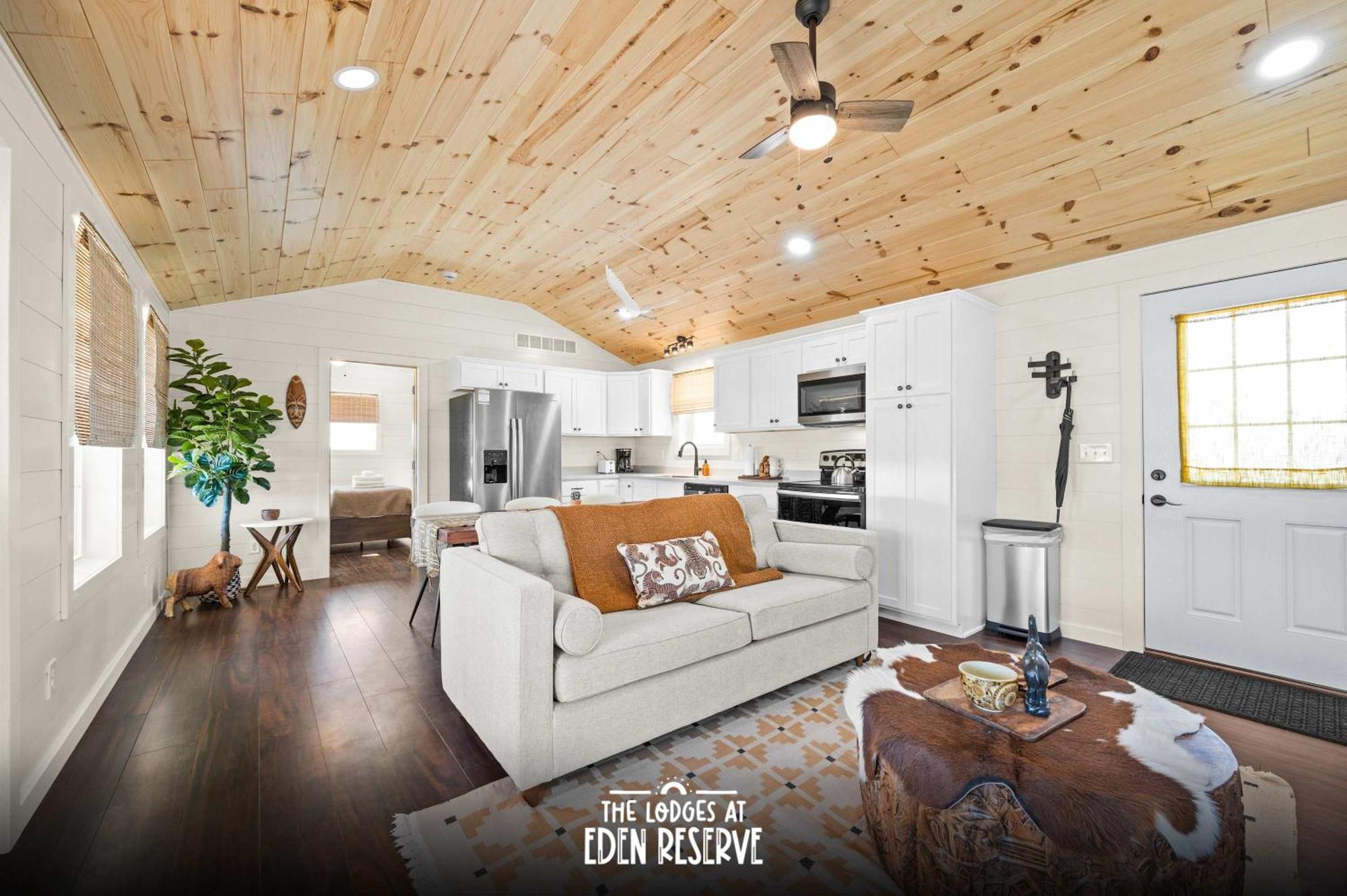 The Lodges At Eden Reserve - Cabins Near Ark ウィリアムズタウン エクステリア 写真